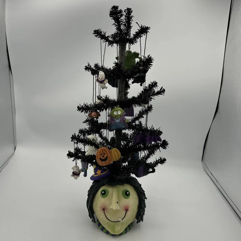 Halloween Black Tree / Witch  16